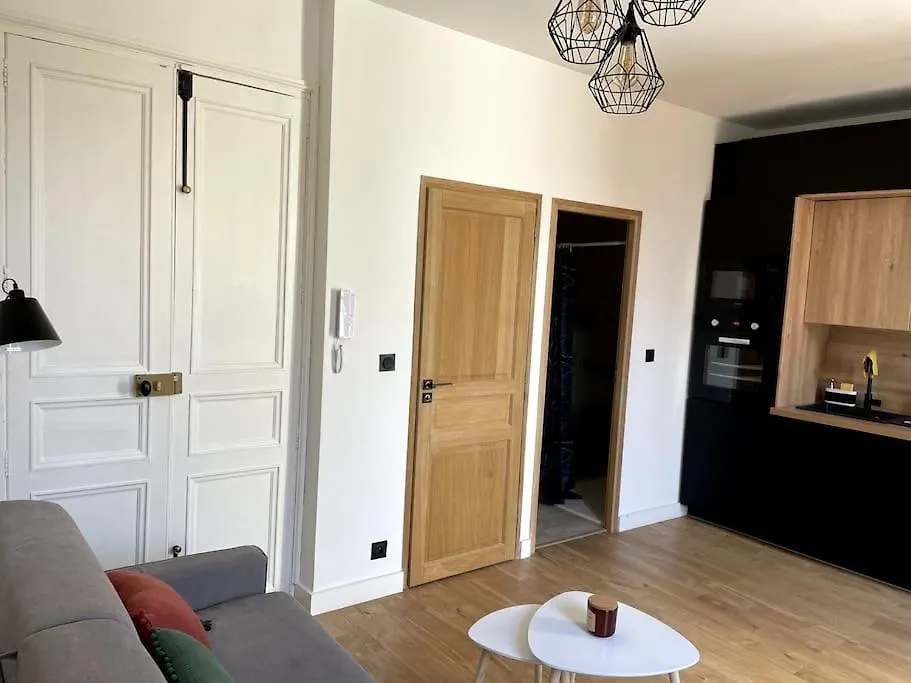 Chez Marlene Appartement Vieil Antibes, Clim, Balcon  Antibes
