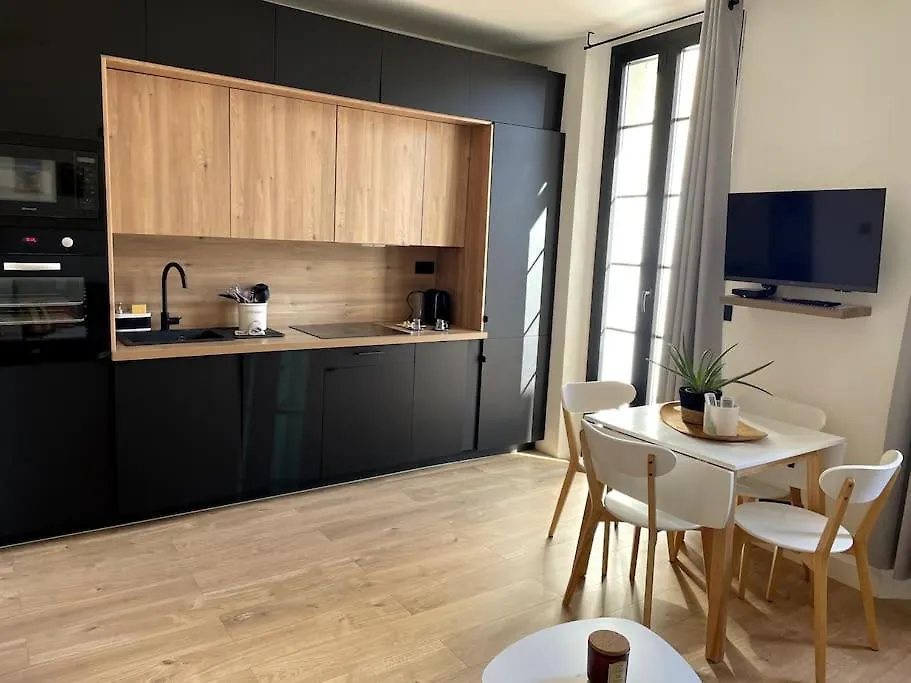 Appartement Marlene Vieil Antibes, Quartier Renove Et Dynamique, Clim, Balcon 0*, Antibes Franciaország