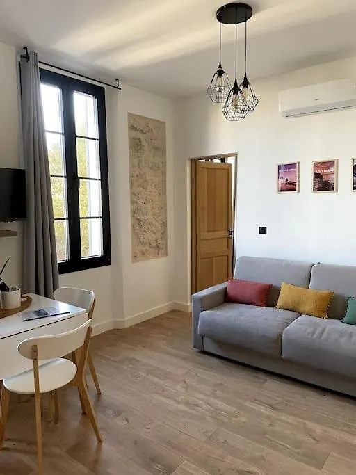 Chez Marlene Appartement Vieil Antibes, Clim, Balcon 0*, Antibes France