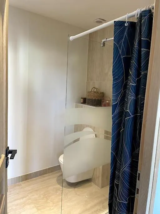 Appartement Marlene Vieil Antibes, Quartier Renove Et Dynamique, Clim, Balcon Apartman