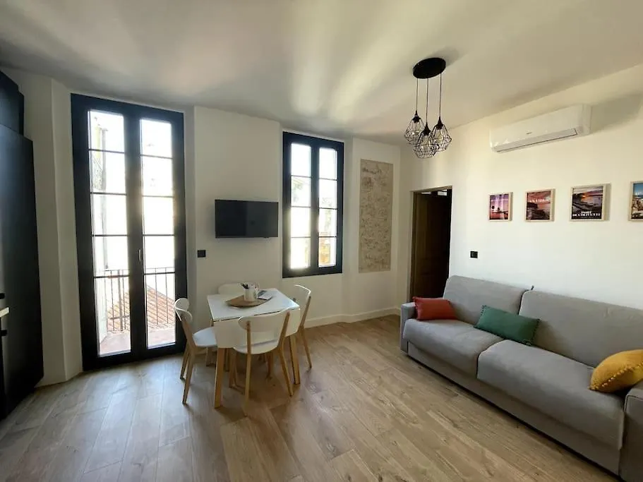 Chez Marlene Appartement Vieil Antibes, Clim, Balcon Apartment
